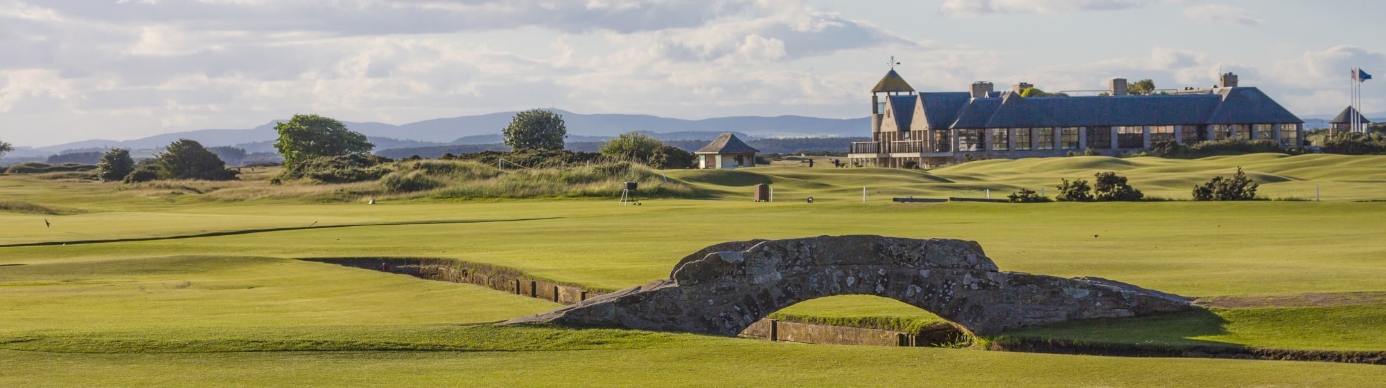 Swilcan bridge st andrews